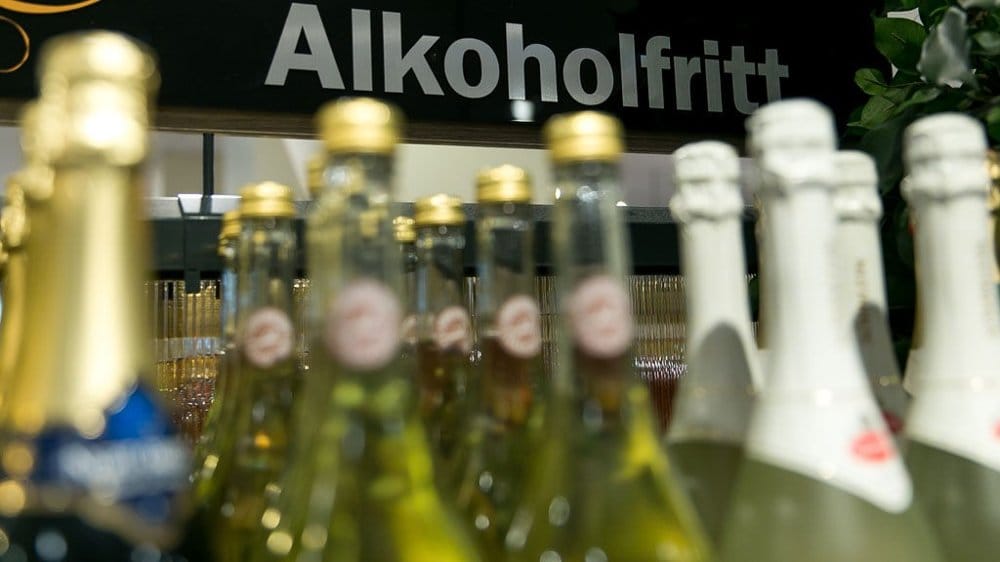 NETTAVISEN alkoholfritt alkohol vinmonopolet vinflasker eplemost flasker vi
