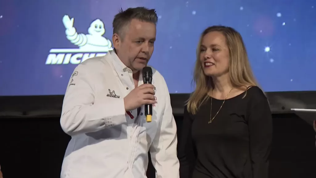 RE-NAA i Stavanger ved Sven Erik Renaa rykker opp fra 2 til 3 Michelin-stjerner.